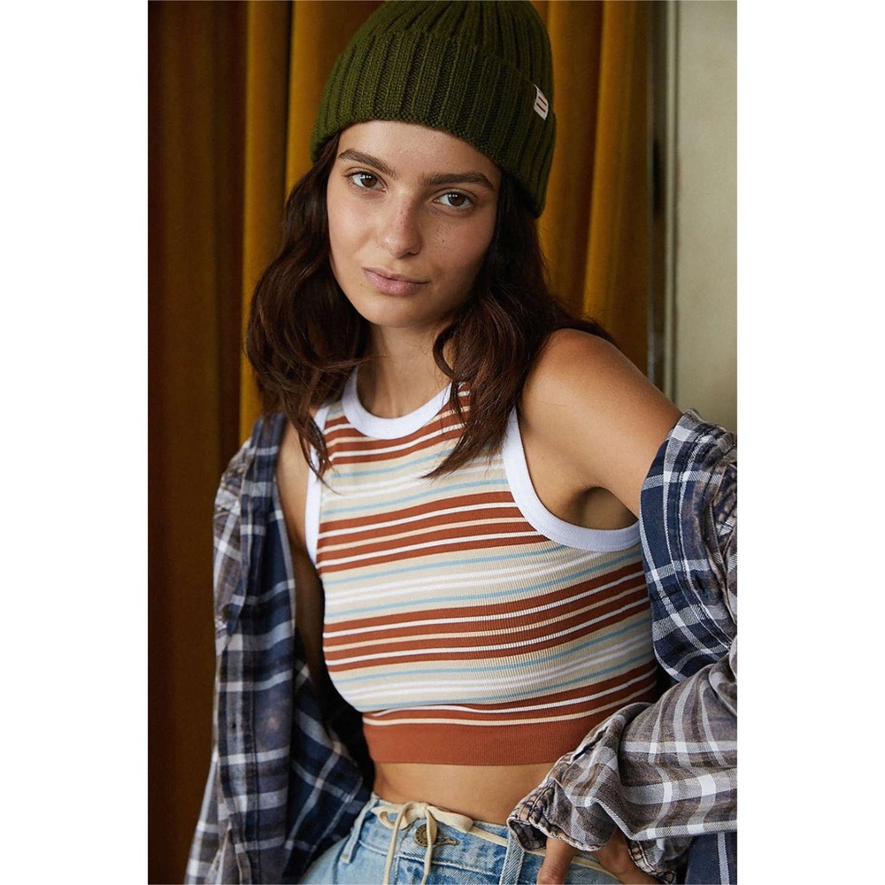 URBAN OUTFITTERS OUT FROM UNDER FIRST BASE SEAMLESS TOP SIZE MEDIUM LARGE